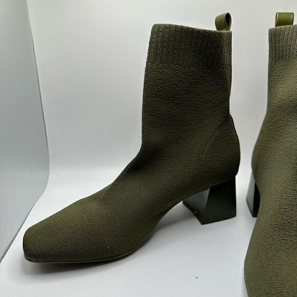 CUSHIONAIRE Women's Stretch boot +Memory Foam 8.5 WIDE OLIVE - Picture 7 of 7
